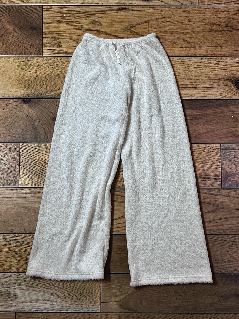 SHEIN Women’s White Fuzzy Wide Leg Lounge Pants Size S